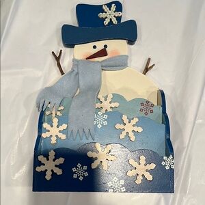 Snowman Winter Decor with Snowflakes